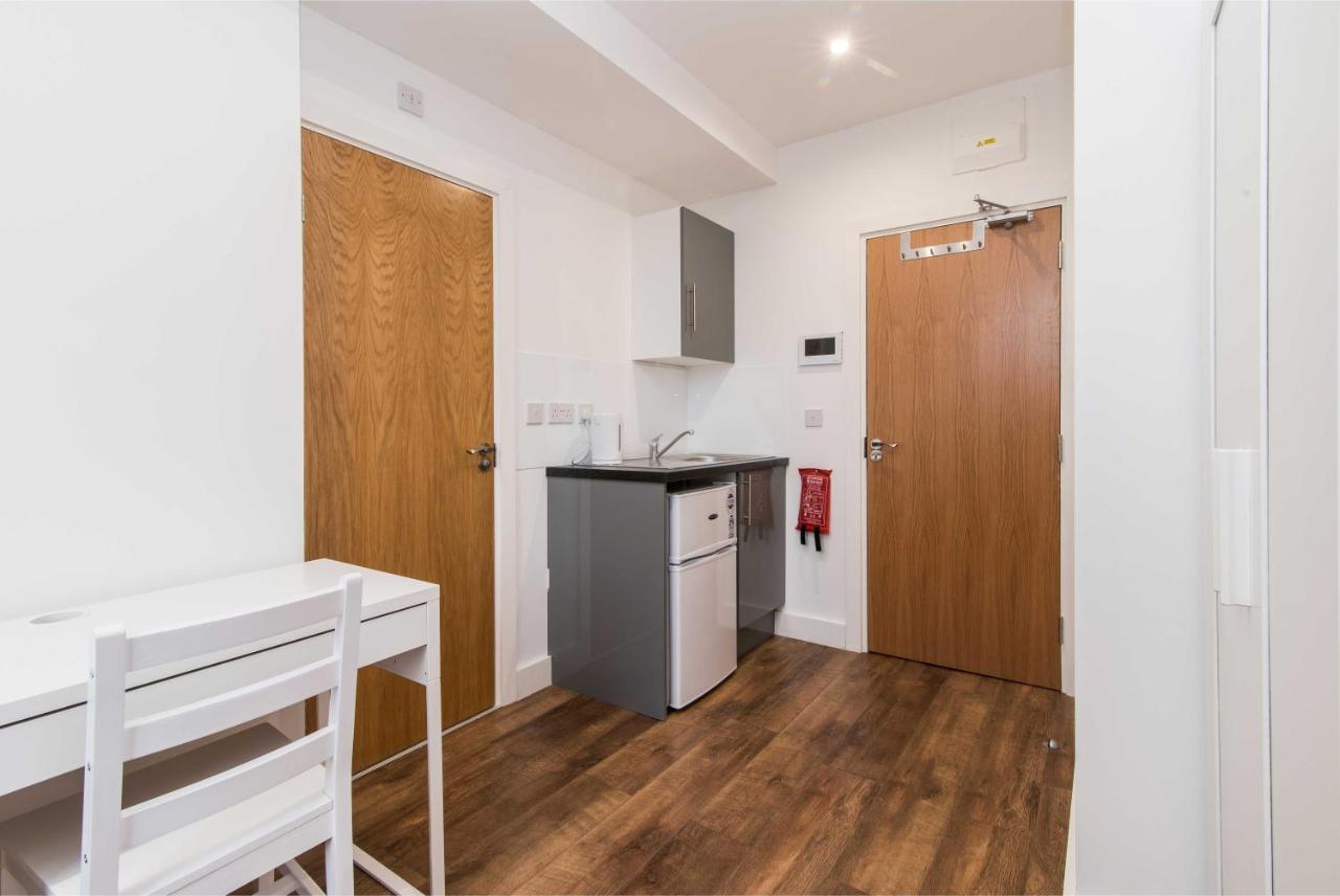 Sublime Stays Webberley Stylish Studio Stoke City Centre Exteriör bild